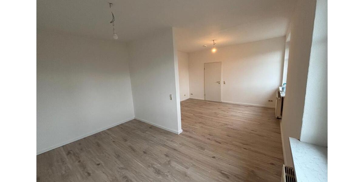 Etagenwohnung Zeitz - 1.5 Zimmer, 42 m&sup2;, 275&euro; | Angebot:26458300