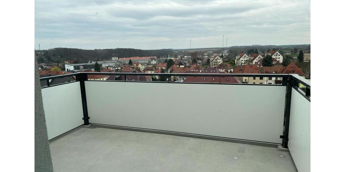 Dachgeschoßwohnung Meerane - 5 Zimmer, 117 m&sup2;, 1.300&euro; | Angebot:26325768