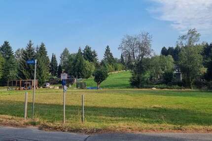 Grundstück zu verkaufen in Langenbernsdorf 55.000 € 1060 m² zimmer