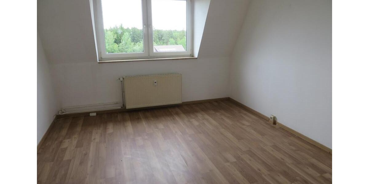 Etagenwohnung Bad Klosterlausnitz - 5 Zimmer, 115 m&sup2;, 205.000&euro; | Angebot:27017034