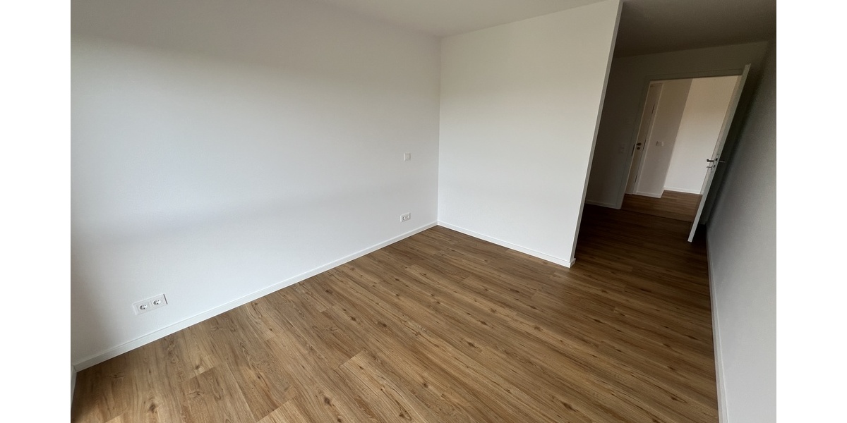 Zweitbezug nach Neubau! Tolle 4-Raum EG-Wohnung im mit großem Balkon, Aufzug, in ruhiger Lage von Gera! - Etagenwohnung Gera Pforten | Angebot:27459580