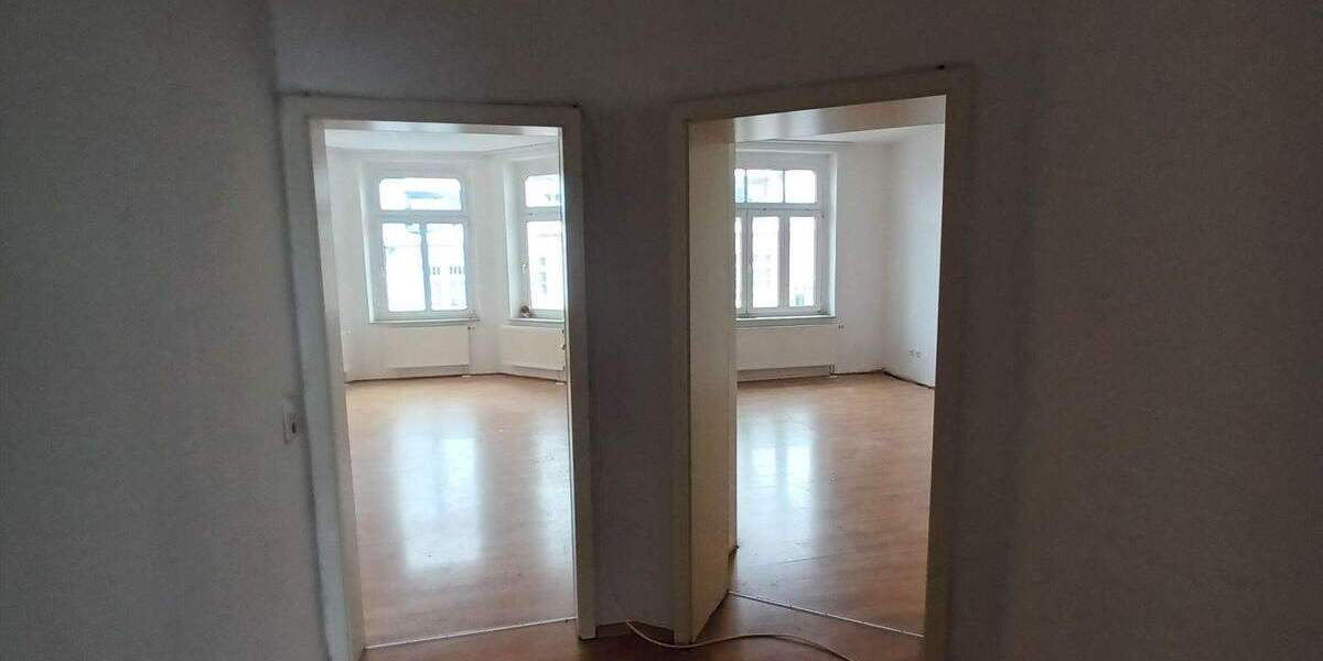 Etagenwohnung Gera Innenstadt - 3 Zimmer, 95.000&euro; | Angebot:25371708