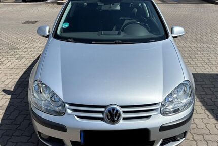 VW Golf 234.000 km 1.800 &euro; Meuselwitz, Thüringen 04610