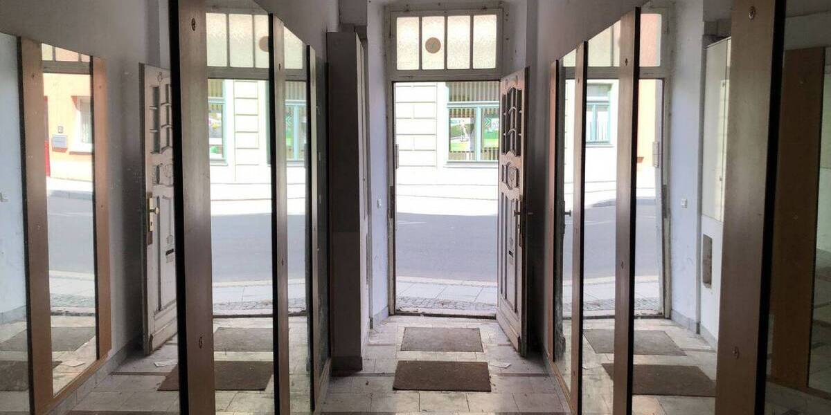 Denkmalgeschütztes Mehrfamilienhaus mit Gewerbeeinheit im Herzen von Weida 7 zimmer