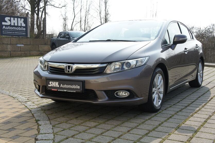 Honda Civic 161.526 km 6.900 € Gera 07551
