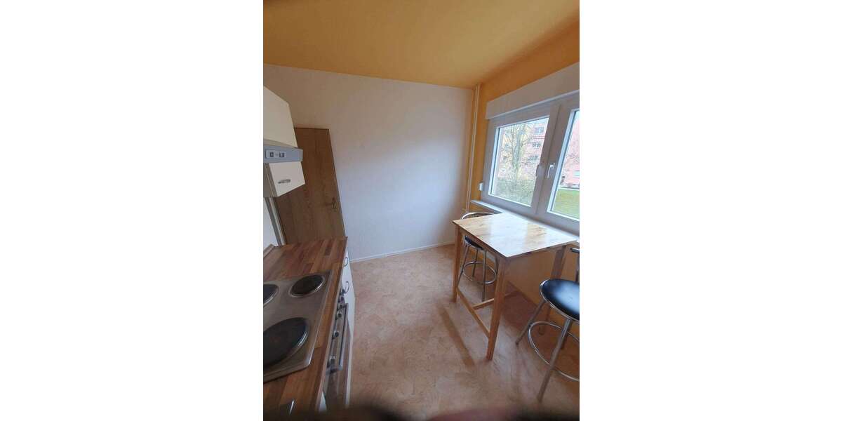 Praktische 2 Zimmer-Wohnung mit Balkon und Einbauküche - Appartement Schmölln | Angebot:26204265