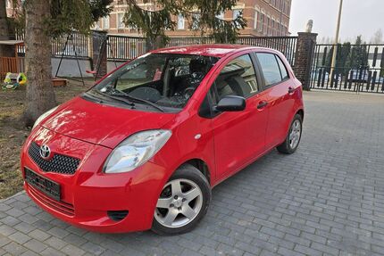 Toyota Yaris 190.000 km 1.999 € Zwickau 08056