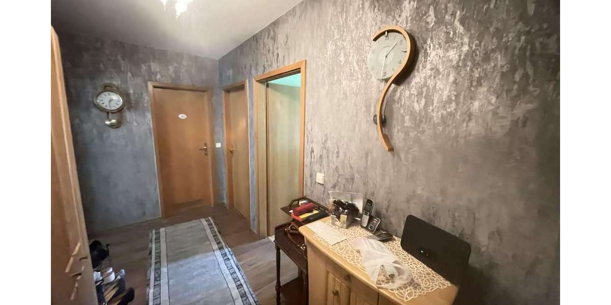 Etagenwohnung Werdau - 4 Zimmer, 119 m&sup2;, 144.900&euro; | Angebot:23059426