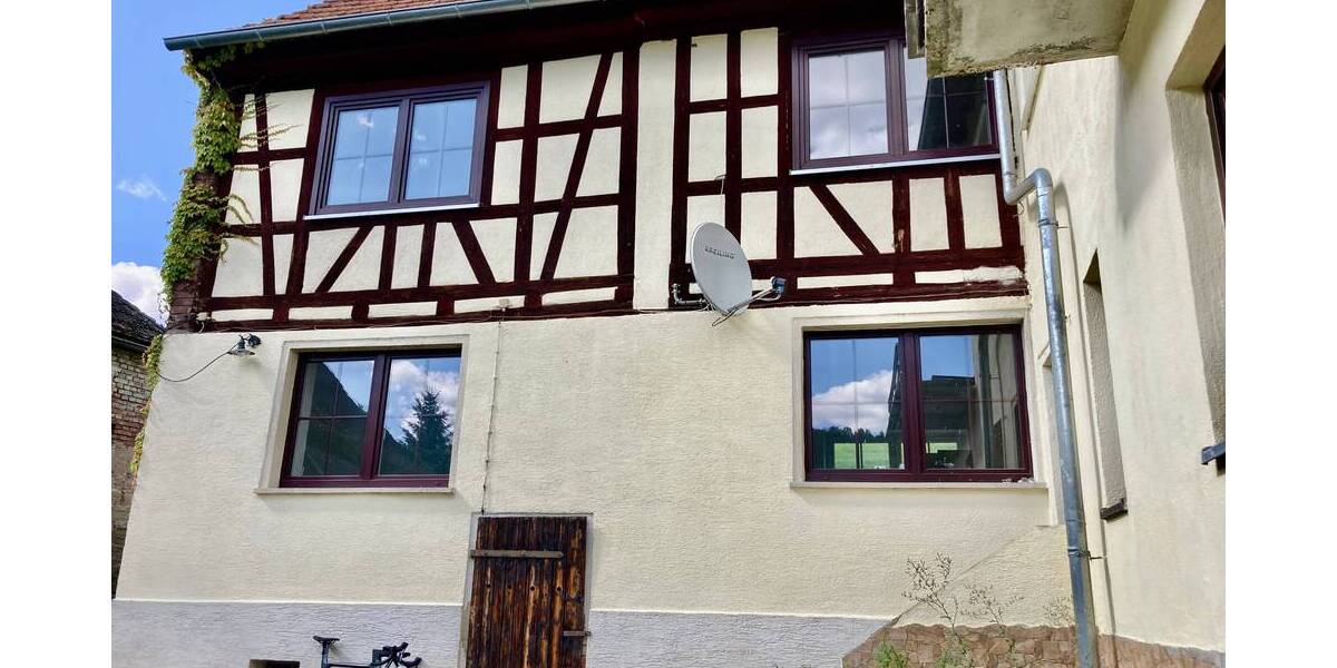 Einfamilienhaus Stadtroda Podelsatz - 8 Zimmer, 233 m&sup2;, 279.000&euro; | Angebot:25695943