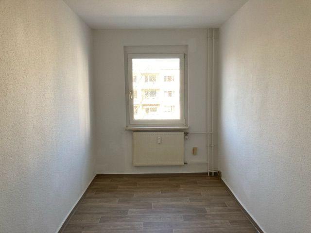 Etagenwohnung Hermsdorf - 3 Zimmer, 60 m&sup2;, 350&euro; | Angebot:26279106