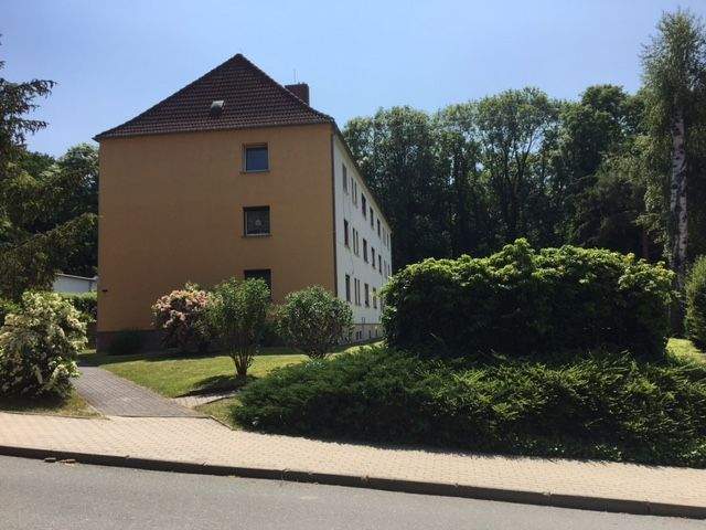 Etagenwohnung Teuchern - 2 Zimmer, 53 m&sup2;, 45.000&euro; | Angebot:26306240