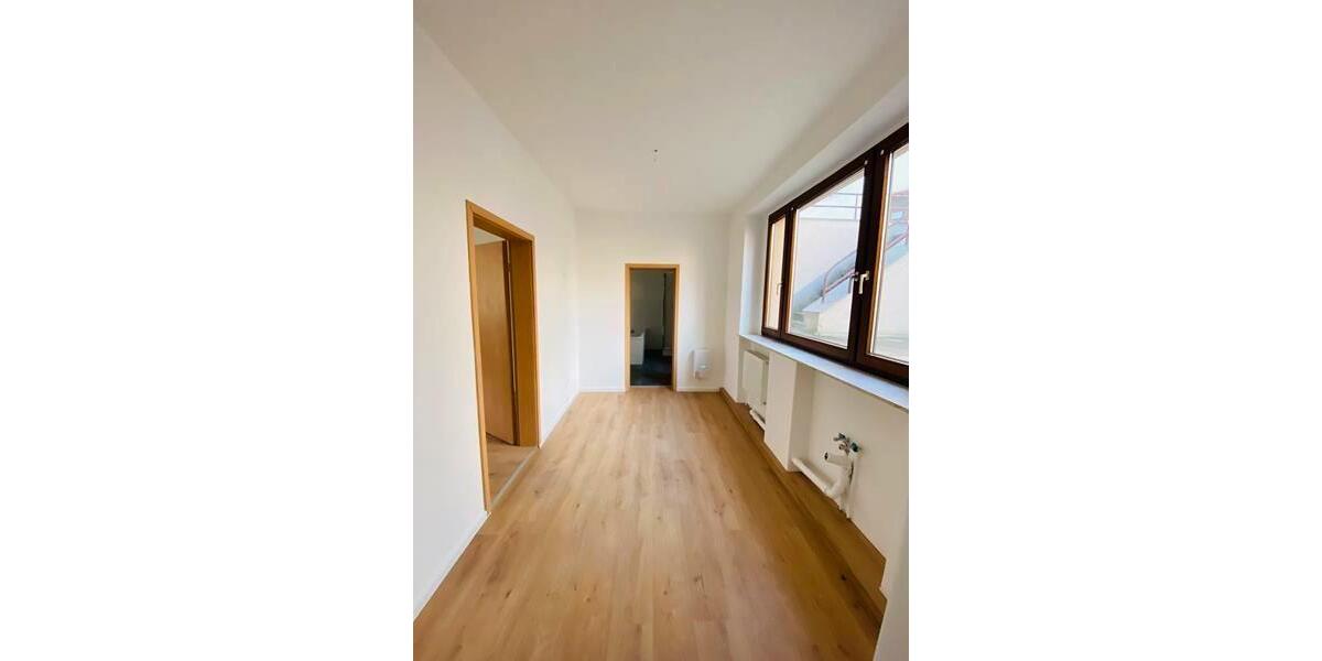Etagenwohnung Meerane - 2 Zimmer, 58 m&sup2;, 319&euro; | Angebot:25376877