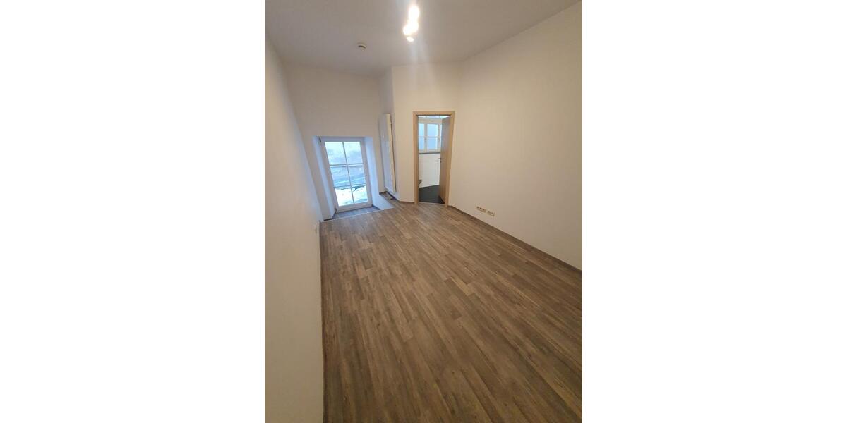 Helle 2-Raumwohnung am Marktplatz von 07607 Eisenberg 2 zimmer