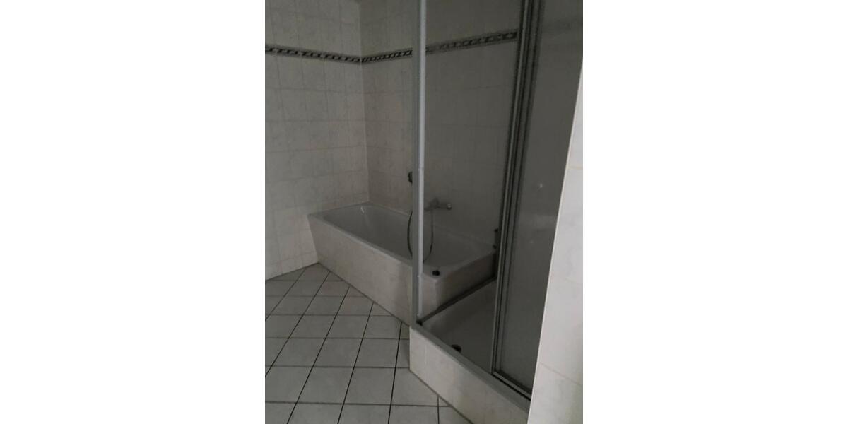 Etagenwohnung Kraftsdorf - 2 Zimmer, 5 m&sup2;, 340&euro; | Angebot:25992450