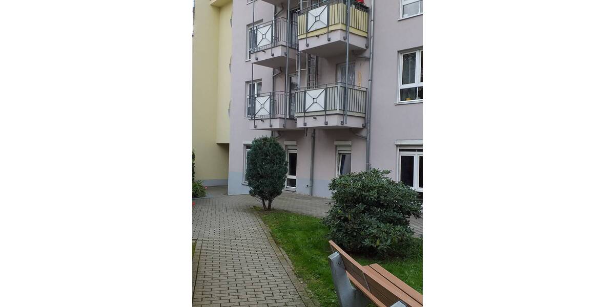 Etagenwohnung Crimmitschau - 2 Zimmer, 53 m&sup2;, 290&euro; | Angebot:26228549