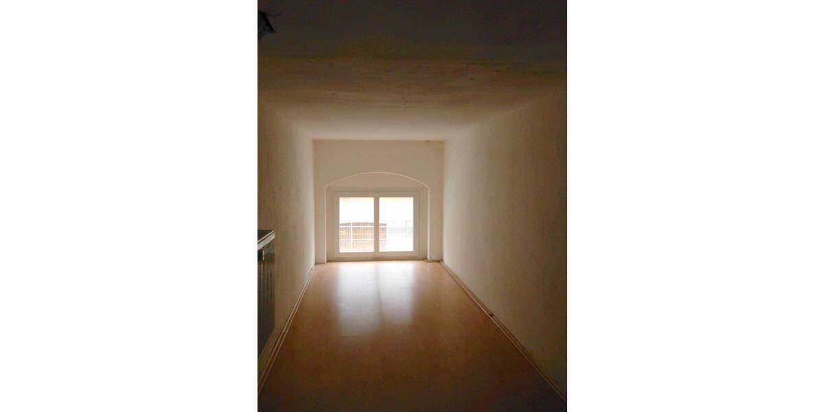 Etagenwohnung Gera Innenstadt - 4 Zimmer, 87 m&sup2;, 420&euro; | Angebot:26739886