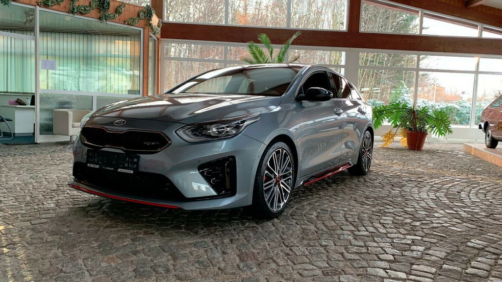 Kia pro ceed / ProCeed 153.000 km 18.600 &euro; Altenburg 04600