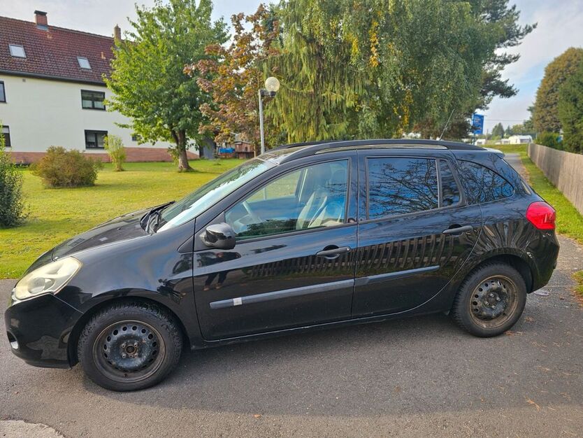 Renault Clio 158.000 km 2.500 € Crimmitschau 08451