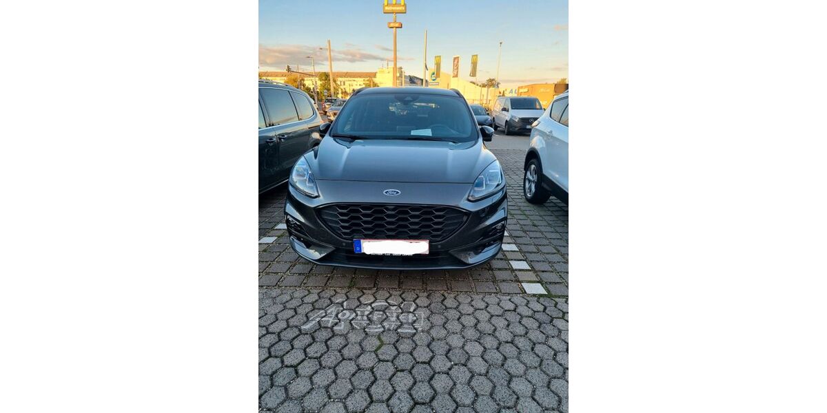 Ford Kuga 70.500 km 20.000 &euro; Meuselwitz 04610