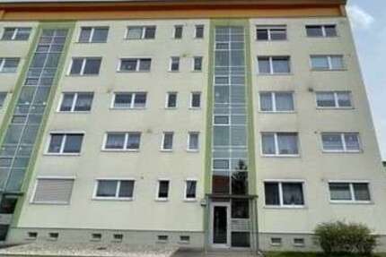 Wohnung Zeitz - 4 Zimmer, 102 m&sup2;, 102.000&euro; | Angebot:27277954