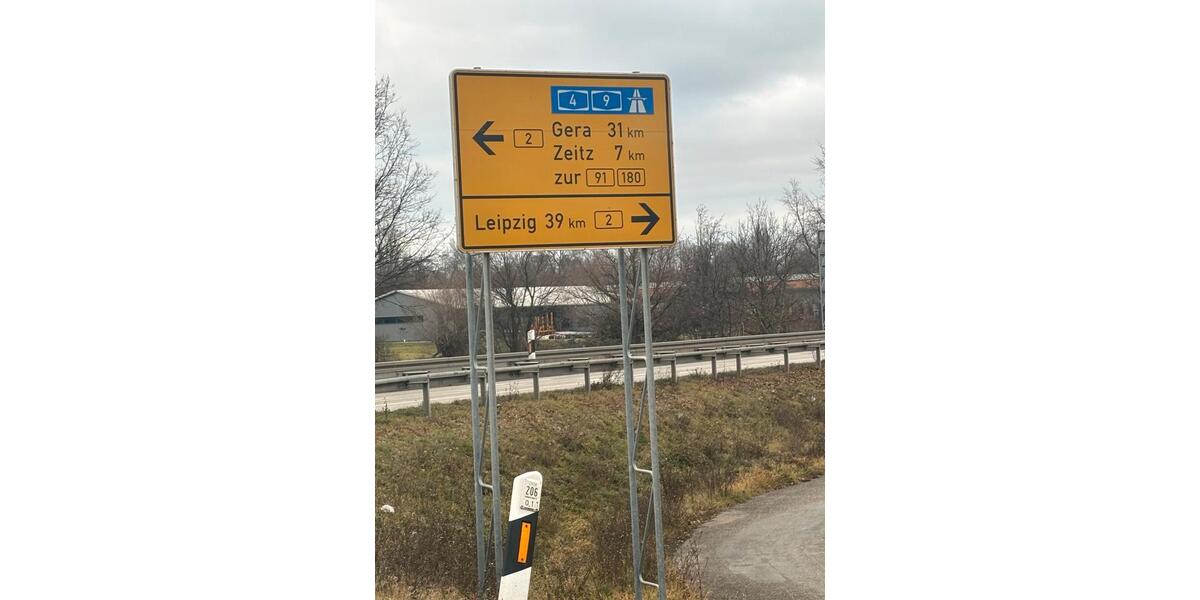 Bungalow Elsteraue - 5 Zimmer, 100 m&sup2;, 85.000&euro; | Angebot:25843130