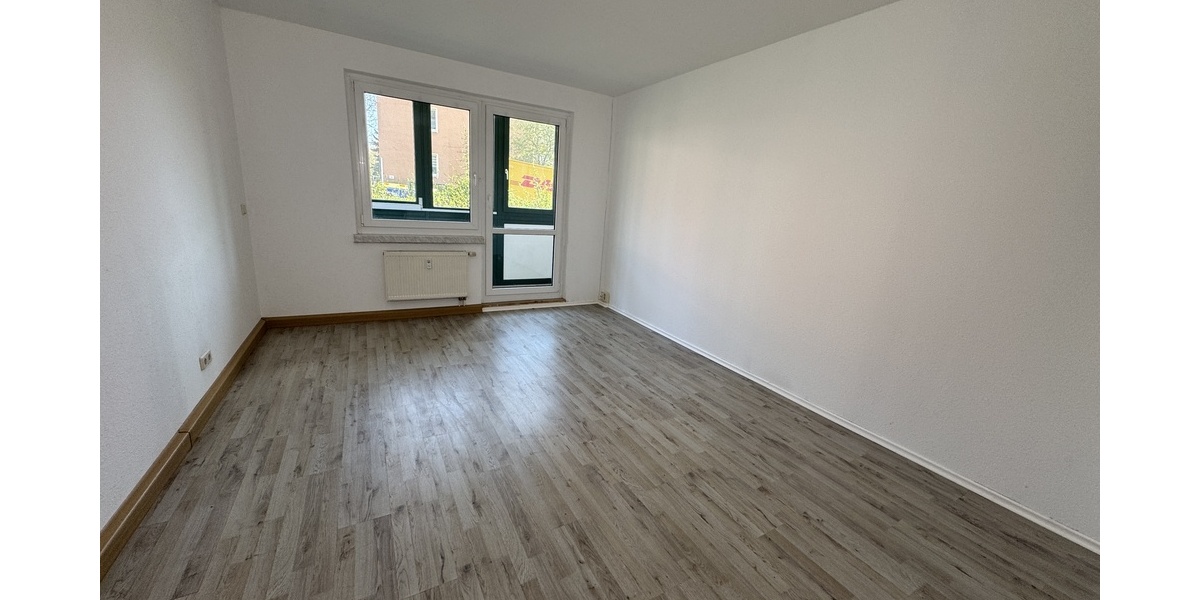helle 2-Raum-Wohnung mit Wintergarten und Blick ins Grüne: in Gera-Bieblach! - Erdgeschoßwohnung Gera Alt-Bieblach | Angebot:26339853