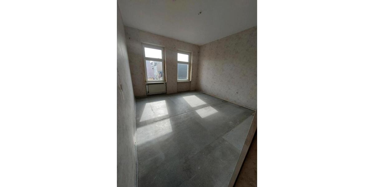 Etagenwohnung Altenburg - 5 Zimmer, 120 m&sup2;, 800&euro; | Angebot:25717623