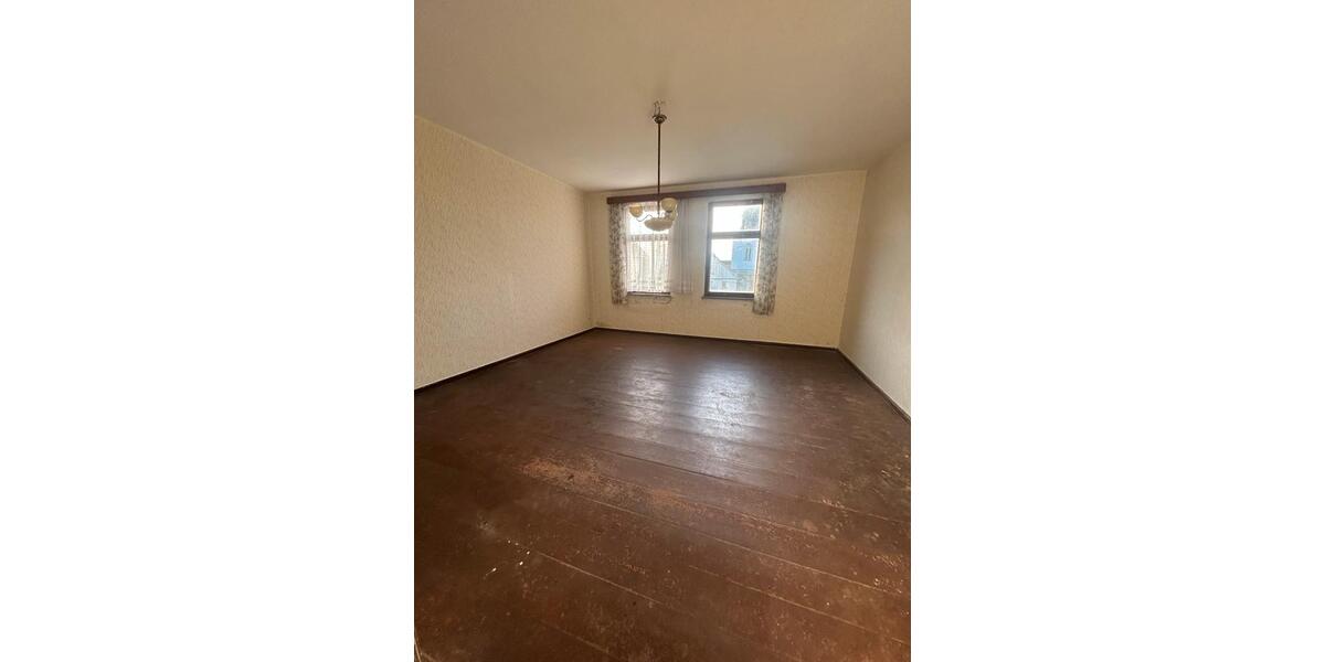 Bauernhaus, Landhaus Triptis - 14 Zimmer, 250 m&sup2;, 110.000&euro; | Angebot:22695556