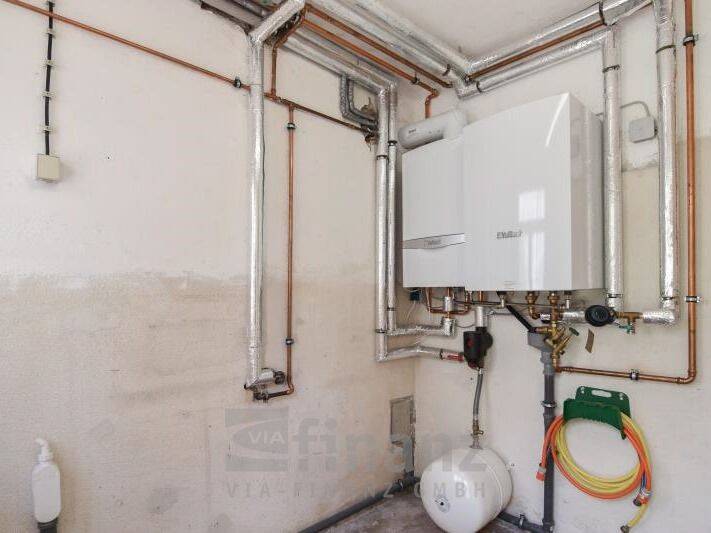 Reihenmittelhaus Crimmitschau - 5 Zimmer, 182 m&sup2;, 99.000&euro; | Angebot:26930213
