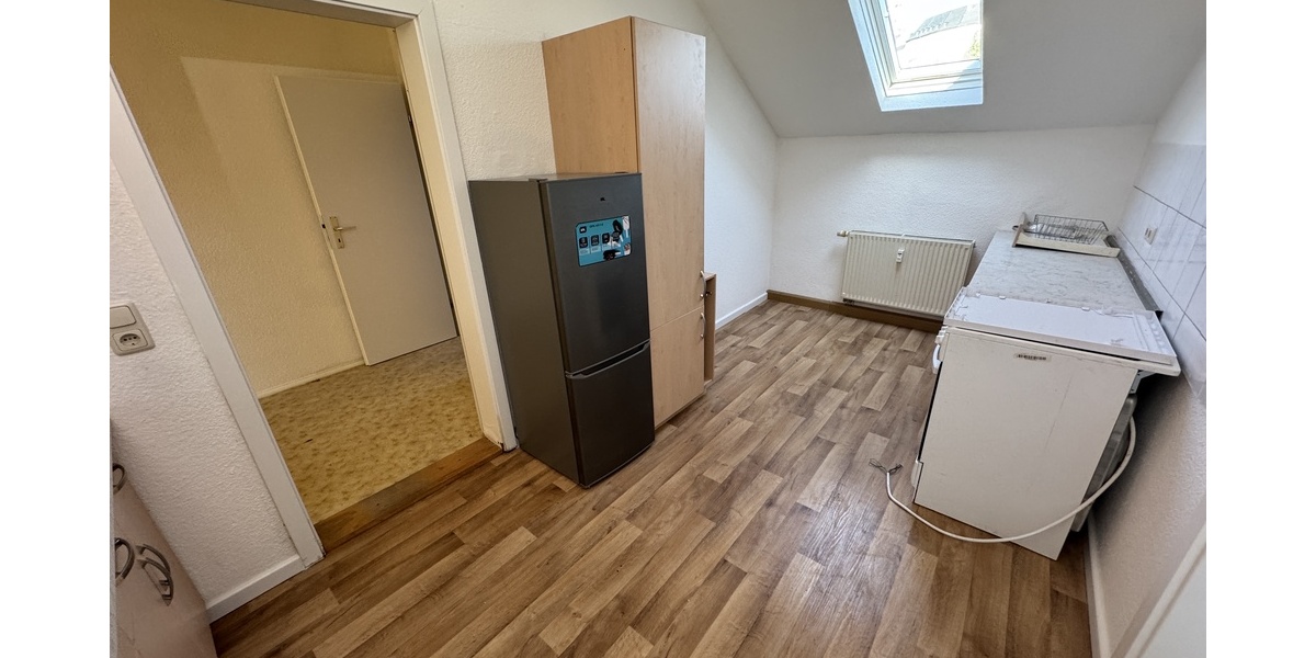 Mit Einbauküche! Preiswerte 2 DG-Zimmer Wohnung im Zentrum von Weida! - Dachgeschoßwohnung Weida Liebsdorf | Angebot:26146311