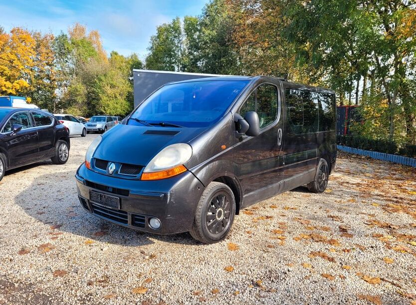 Renault Trafic 261.236 km 2.980 € Zwickau 08056