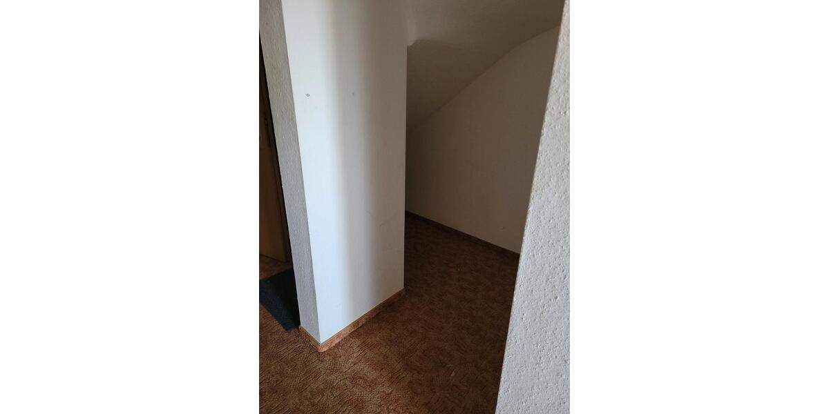 Etagenwohnung Crimmitschau - 2 Zimmer, 55 m&sup2;, 272&euro; | Angebot:26381427