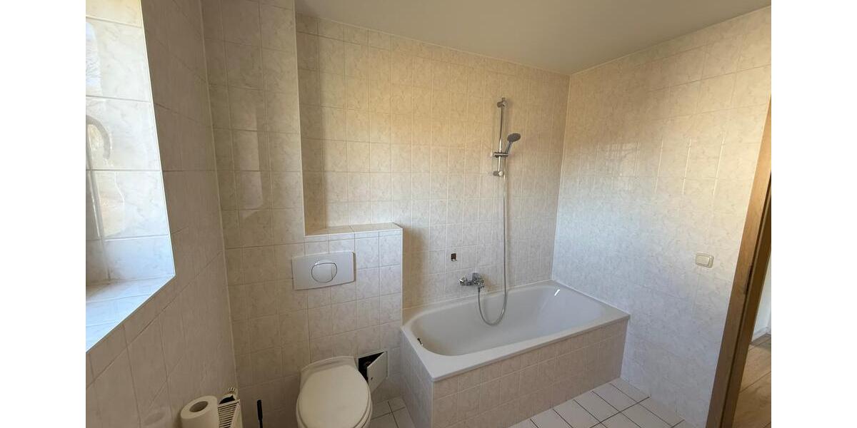 Etagenwohnung Weida - 2 Zimmer, 52 m&sup2;, 315&euro; | Angebot:26072433