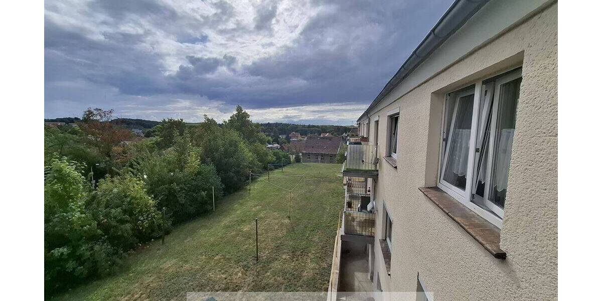 Sehr schöne Eigentumswohnung mit Balkon in Teuchern zu verkaufen 3 zimmer