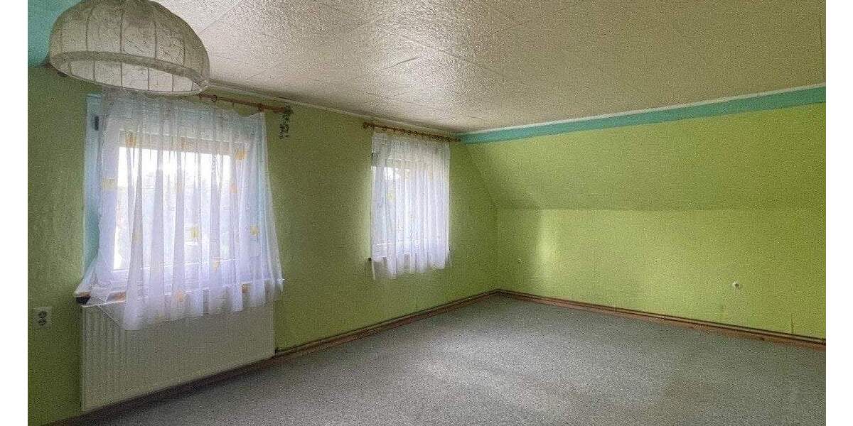 Doppelhaushälfte Droyßig - 4 Zimmer, 100 m&sup2;, 125.000&euro; | Angebot:25689985