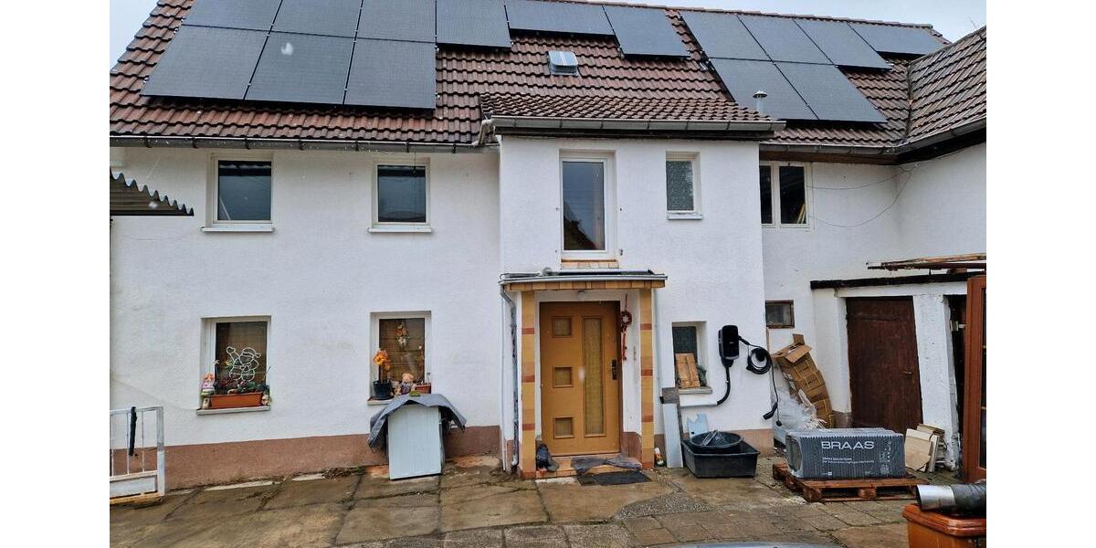 Etagenwohnung Meuselwitz - 8 Zimmer, 160 m&sup2;, 1.200&euro; | Angebot:26321990