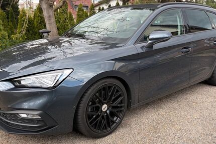 Seat Leon 72.000 km 20.599 &euro; Altenburg 04600