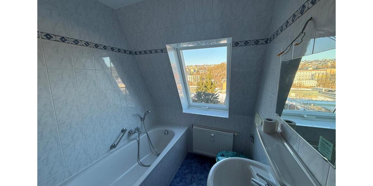 Dachgeschoßwohnung Greiz - 2 Zimmer, 50 m&sup2;, 289&euro; | Angebot:24511704