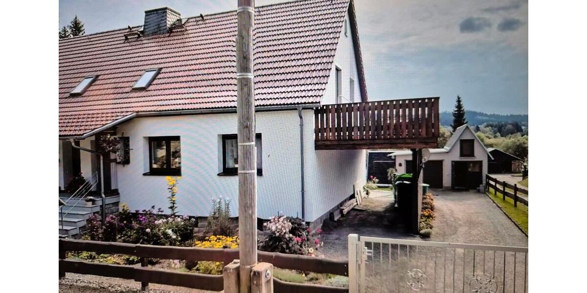 Doppelhaushälfte Crimmitschau - 5 Zimmer, 110 m&sup2;, 220.000&euro; | Angebot:25639766