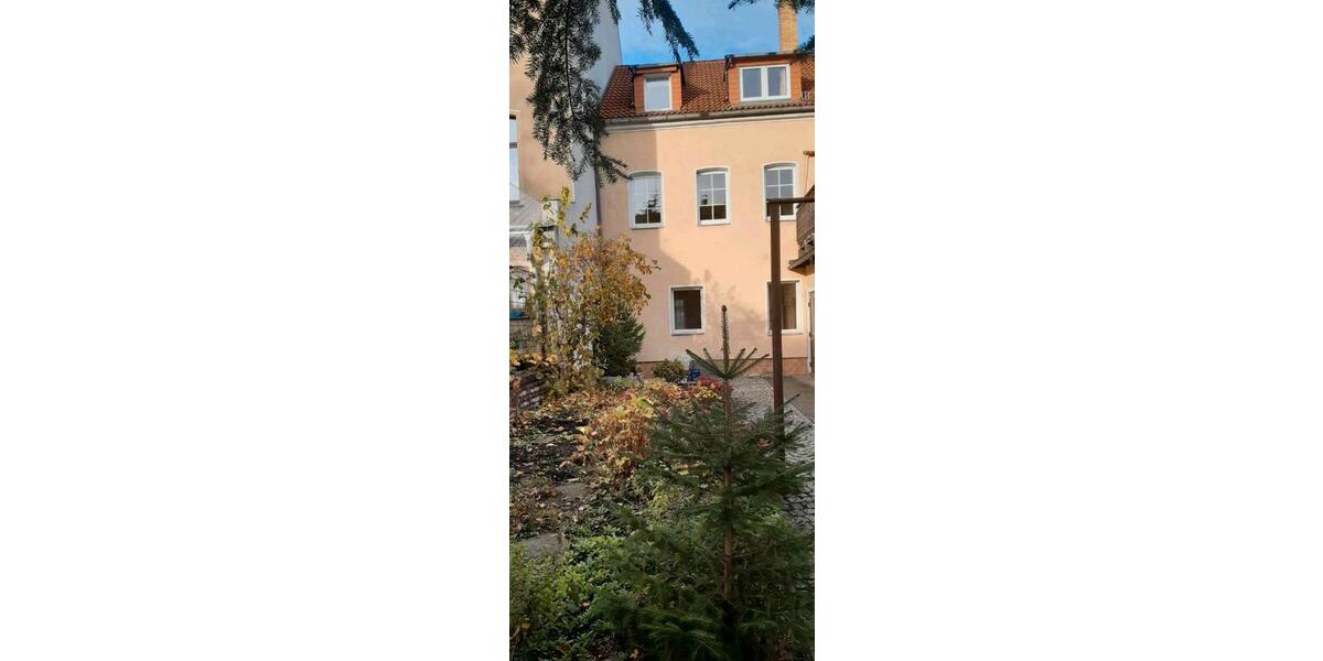 Reihenhaus Crimmitschau - 8 Zimmer, 140 m&sup2;, 79.000&euro; | Angebot:26262585