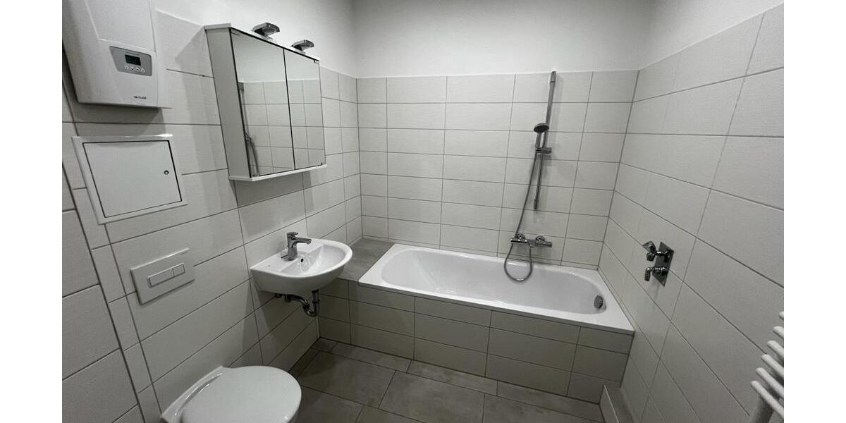 Sanierte 4-Raum-Wohnung mit Balkon und Einbauküche! - Etagenwohnung Gera Zwötzen | Angebot:26335635