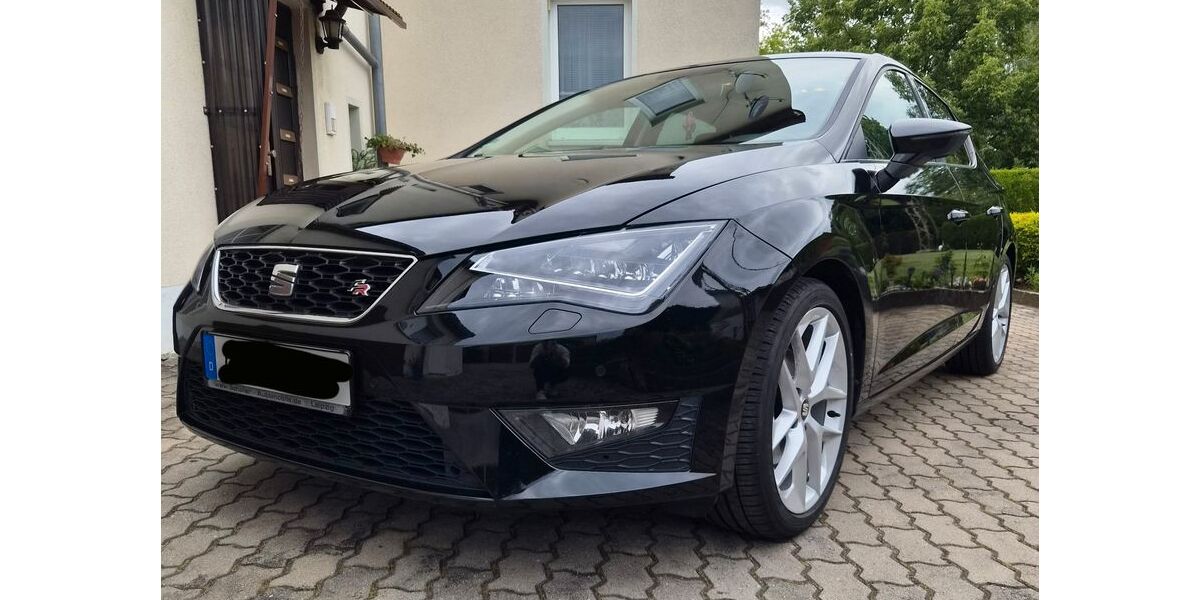 Seat Leon 145.029 km 9.000 &euro; Rositz 04617