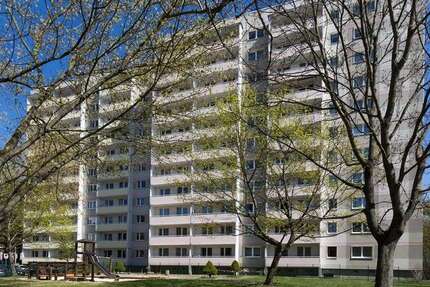 Wohnung Hermsdorf - 4 Zimmer, 73 m&sup2;, 440&euro; | Angebot:26386349