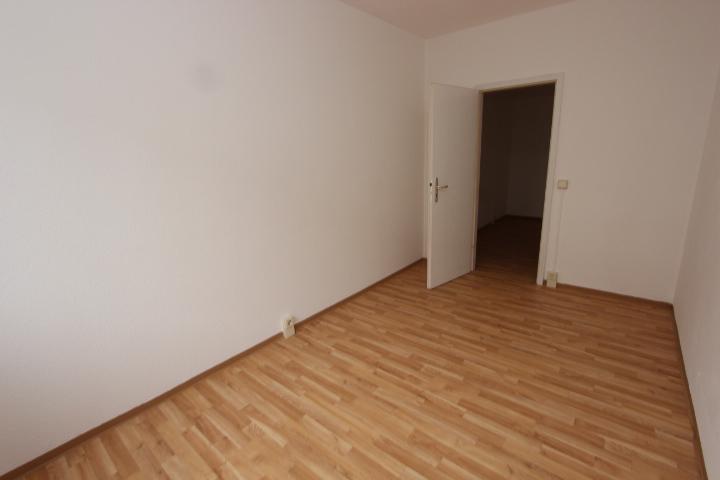 Etagenwohnung Gera Lusan - 3 Zimmer, 70 m&sup2;, 415&euro; | Angebot:26266559
