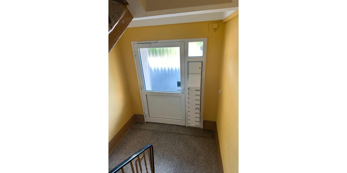 Etagenwohnung Eisenberg - 3 Zimmer, 68 m&sup2;, 75.000&euro; | Angebot:27709694