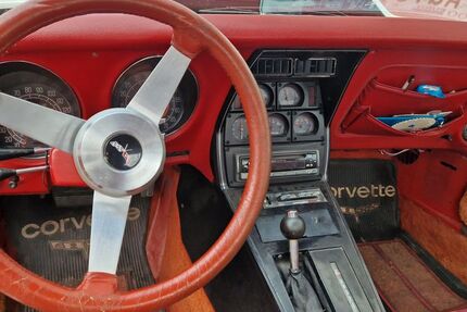 Corvette C3 64.000 km 18.250 € Schmölln 04626