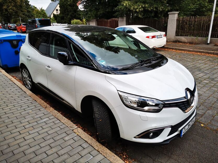 Renault Scenic 79.000 km 12.900 € Crimmitschau 08451