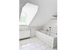 Dachgeschoßwohnung Meerane - 4 Zimmer, 127 m&sup2;, 730&euro; | Angebot:26293189