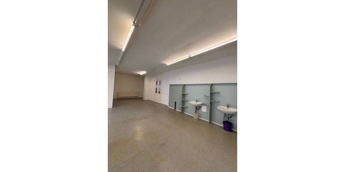 Gewerbeobjekt Gera Innenstadt - 2 Zimmer, 90 m&sup2;, 297&euro; | Angebot:25731852