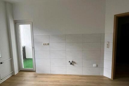 Wohnung Gera Alt-Bieblach - 2 Zimmer, 55 m&sup2;, 300&euro; | Angebot:25976128